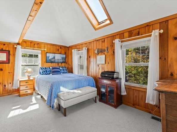 6 Allen Ave, Wareham MA 02571