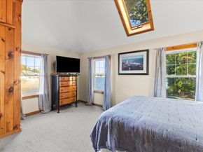 6 Allen Ave, Wareham MA 02571