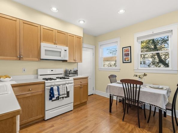 1 Clayton St 1, Watertown MA 02472