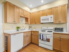 1 Clayton St 1, Watertown MA 02472