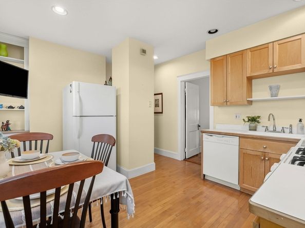 1 Clayton St 1, Watertown MA 02472