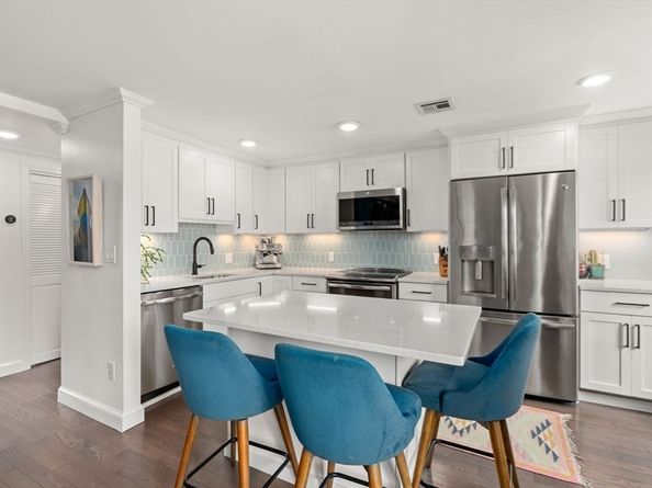 255 Bunker Hill St 2, Boston MA 02129
