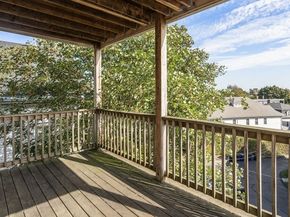 27 Buttonwood St, Boston MA 02125