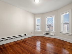 27 Buttonwood St, Boston MA 02125