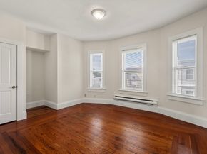 27 Buttonwood St, Boston MA 02125