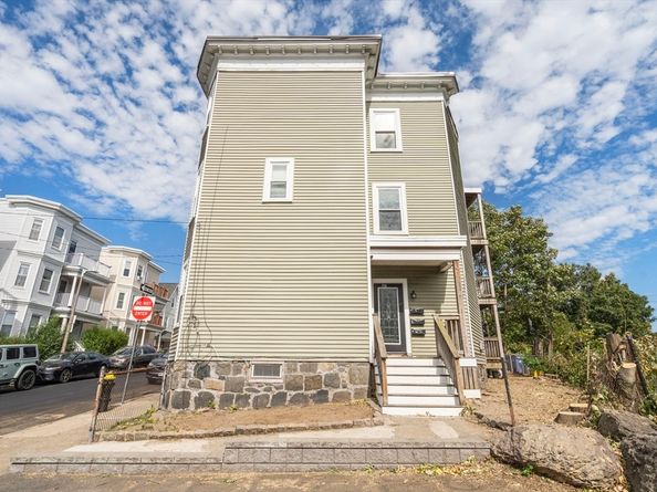 27 Buttonwood St, Boston MA 02125