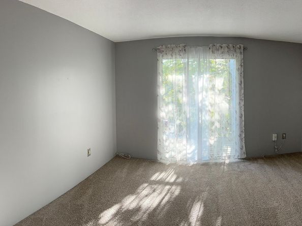 12 Walden Dr 19, Natick MA 01760