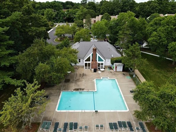 12 Walden Dr 19, Natick MA 01760