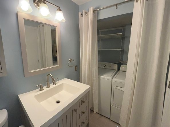 12 Walden Dr 19, Natick MA 01760