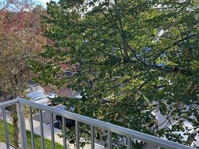 12 Walden Dr 19, Natick MA 01760