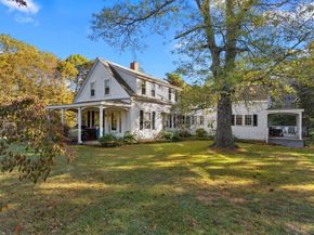 1141 Tremont St, Duxbury MA 02332