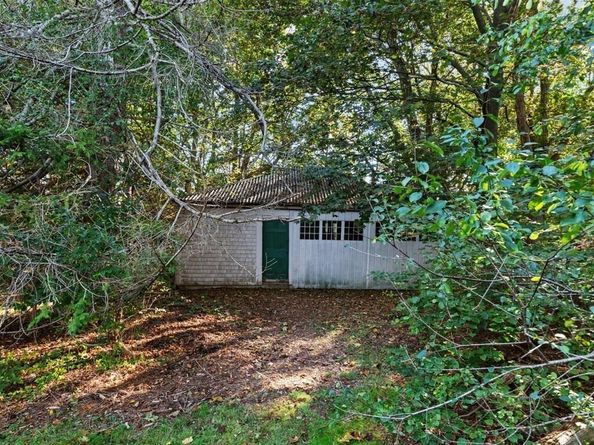 1141 Tremont St, Duxbury MA 02332