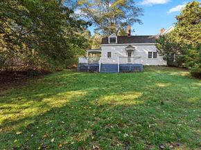 1141 Tremont St, Duxbury MA 02332