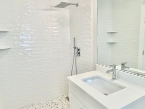 15 Yuill Circle 2, Boston MA 02136