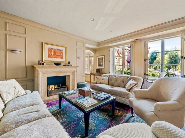 25 Beaver Place 25, Boston MA 02108