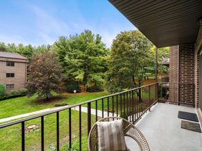 7 Ledgewood Way 11, Peabody MA 01960