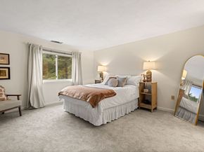 7 Ledgewood Way 11, Peabody MA 01960
