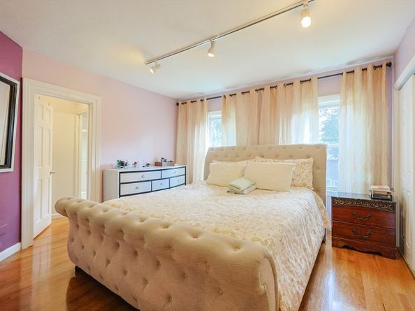 7 Jackson Ct B, Natick MA 01760