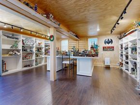67 Farm St, Dover MA 02030