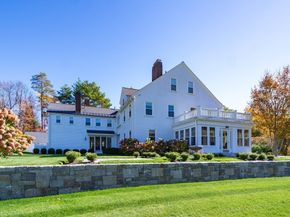 67 Farm St, Dover MA 02030