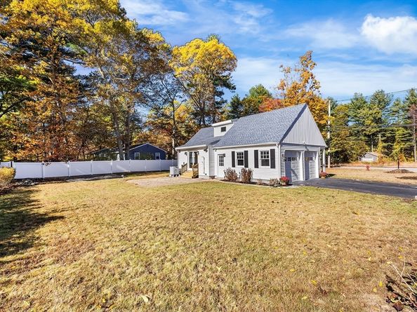248 Riverneck Rd, Chelmsford MA 01824