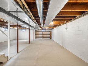 248 Riverneck Rd, Chelmsford MA 01824