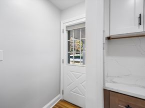 248 Riverneck Rd, Chelmsford MA 01824