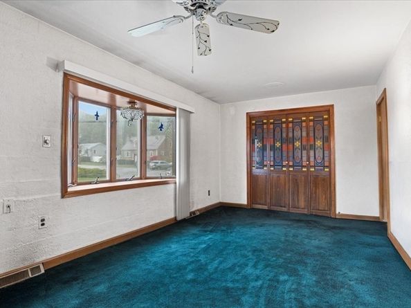 109 Merryknoll Road, Weymouth MA 02191