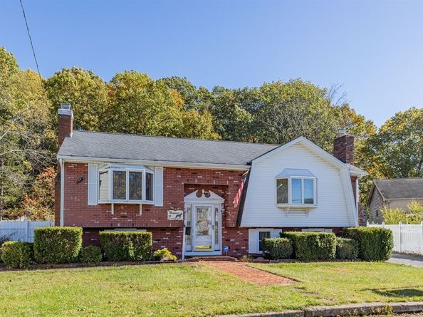 109 Merryknoll Road, Weymouth MA 02191