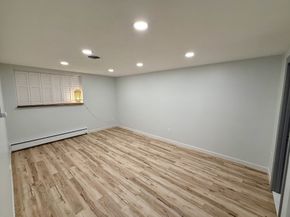 1206 Greendale Ave 201, Needham MA 02492