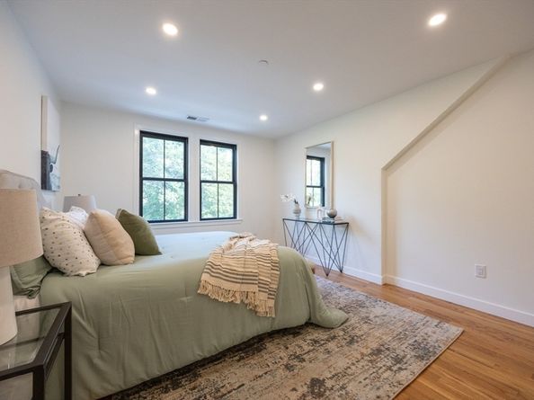 12 George St, Medford MA 02155