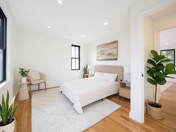 12 George St, Medford MA 02155