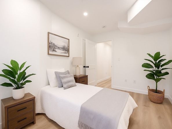 12 George St, Medford MA 02155