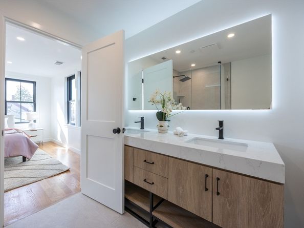 12 George St, Medford MA 02155