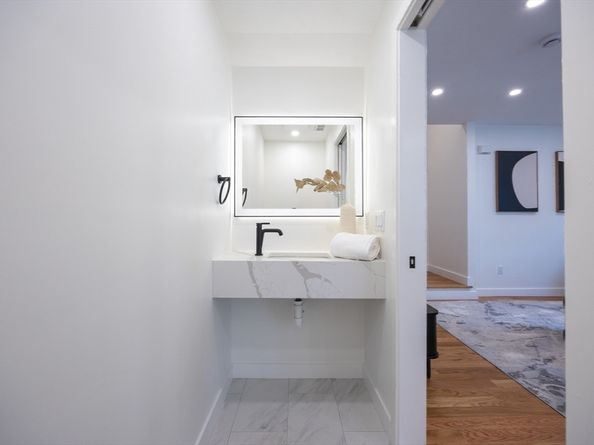 12 George St, Medford MA 02155