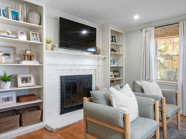 37 Homestead Ave, Marshfield MA 02050