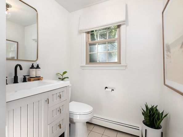 37 Homestead Ave, Marshfield MA 02050