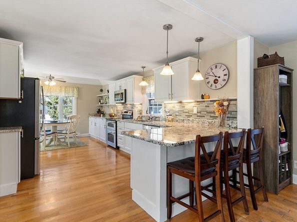 70 Salem St, North Andover MA 01845