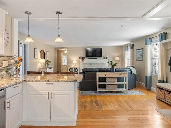 70 Salem St, North Andover MA 01845