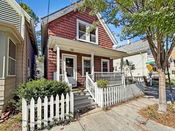 112 Jackson St