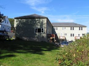 24 Crescent St 6, Northbridge MA 01588