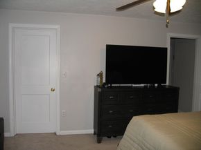 24 Crescent St 6, Northbridge MA 01588