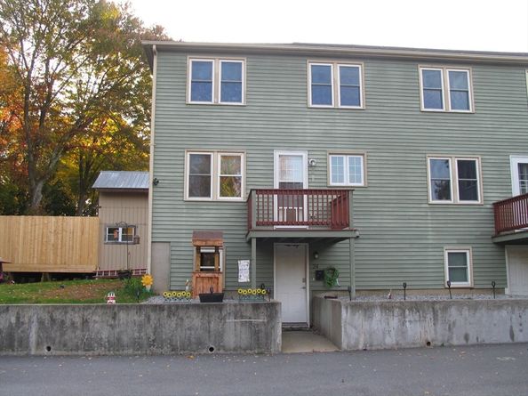 24 Crescent St 6, Northbridge MA 01588