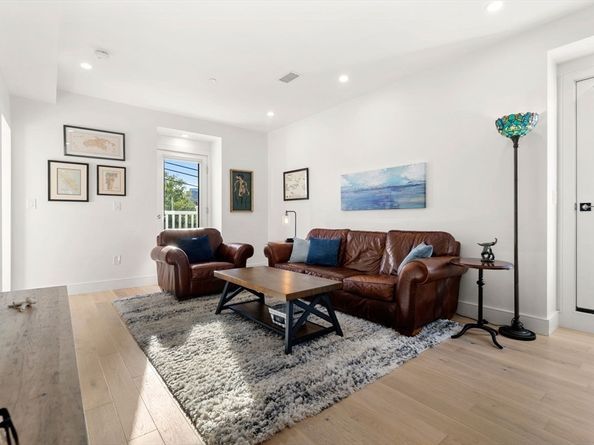 106 Webster PH1, Boston MA 02128