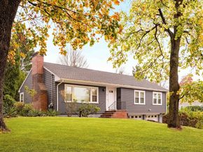 97 Macarthur Rd, Stoneham MA 02180