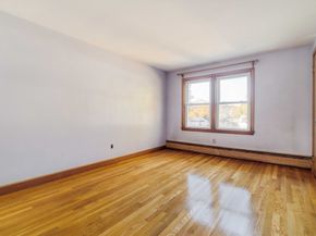 97 Macarthur Rd, Stoneham MA 02180