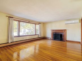 97 Macarthur Rd, Stoneham MA 02180