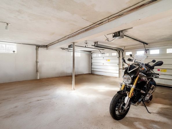 97 Macarthur Rd, Stoneham MA 02180