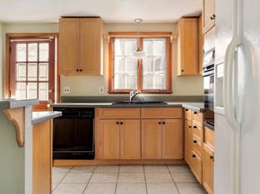 97 Macarthur Rd, Stoneham MA 02180