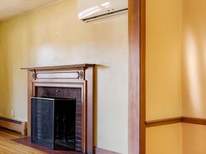 97 Macarthur Rd, Stoneham MA 02180